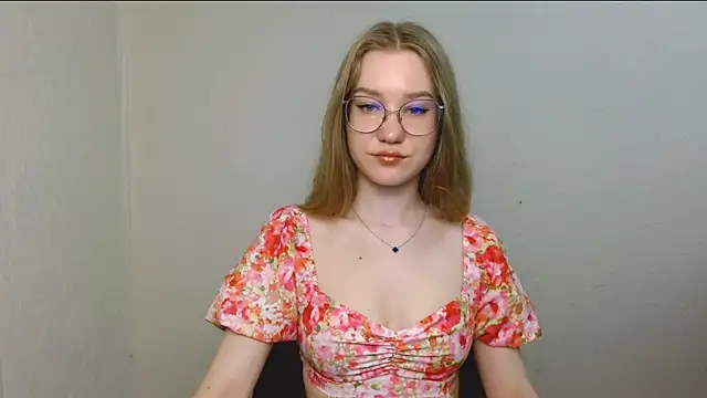 Snapshot of cindi_hot chatting on July 17, 2026, 9:17 am cindi hot online show from July 17, 2026, 9:17 am