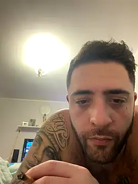 1ninefellababy online show from January 7, 2026, 1:43 am