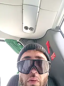 1ninefellababy online show from March 11, 2025, 11:55 am