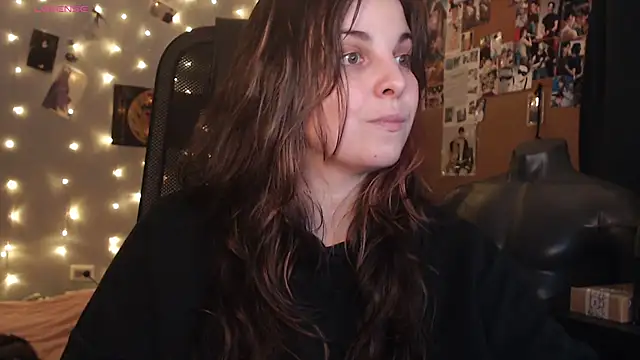 Saya sweet online show from October 23, 2025, 10:08 pm