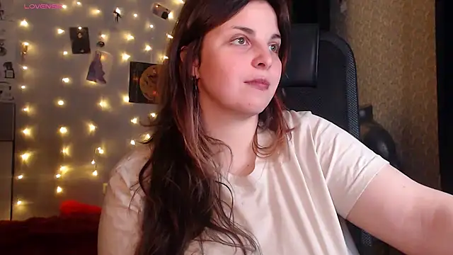 Saya sweet online show from September 10, 2025, 6:29 pm