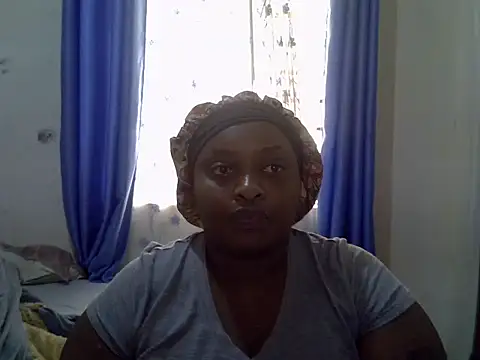 Snapshot of thickyelliana chatting on July 29, 2026, 10:36 am thickyelliana online show from July 29, 2026, 10:36 am