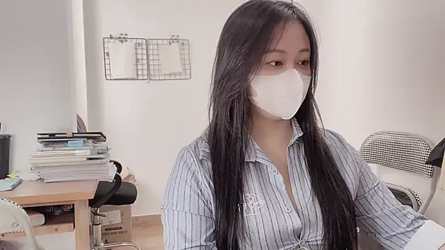 Bamboo Swetie online show from September 18, 2025, 2:47 am