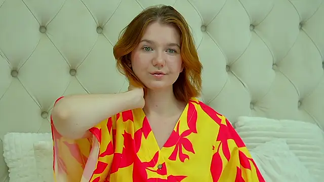 LessySmith online show from September 19, 2025, 4:22 pm