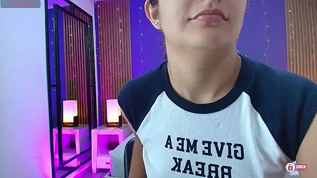 alina martinelli online show from October 9, 2025, 11:44 am