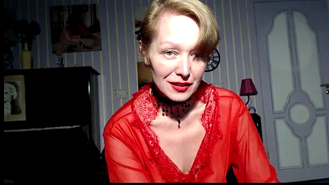 Marquise555 online show from September 25, 2025, 6:47 pm