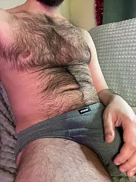 Deckard Webb1  online show from December 3, 2025, 5:34 pm