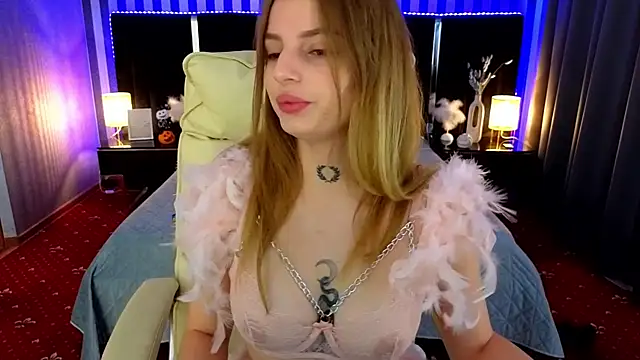 Lexi Si online show from November 3, 2025, 7:13 am