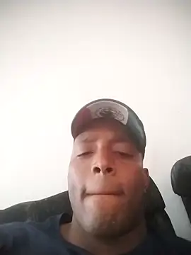 laquerella online show from February 25, 2026, 7:03 pm