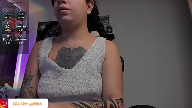 soy lui  online show from December 17, 2025, 12:21 pm