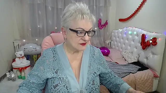 KayleSmoll online show from March 14, 2025, 10:38 pm