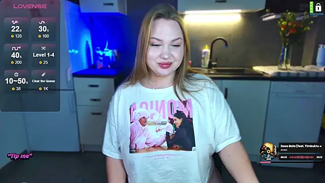 Snapshot of -LinaLove- chatting on March 21, 2025, 8:08 pm -LinaLove- online show from March 21, 2025, 8:08 pm