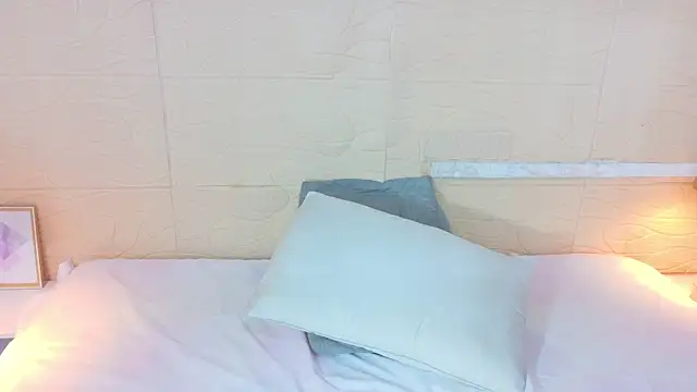 Shamiraa moore online show from September 13, 2025, 1:44 pm