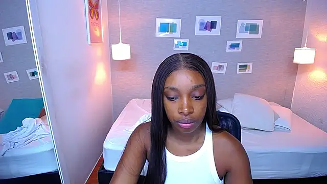 Shamiraa moore online show from March 19, 2025, 1:18 pm