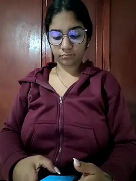 Sofythom1 online show from February 4, 2026, 2:50 am