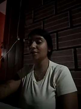 Sofythom1 online show from July 22, 2026, 2:02 am
