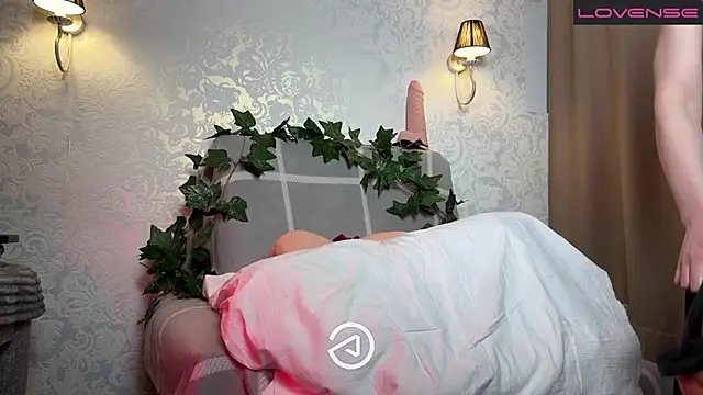 aaaalenska online show from March 1, 2025, 7:37 pm