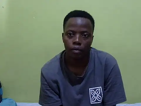 Snapshot of QUEEN-LIZ chatting on November 9, 2025, 6:06 am QUEEN-LIZ online show from November 9, 2025, 6:06 am