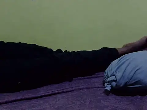 Snapshot of QUEEN-LIZ chatting on October 14, 2025, 6:08 pm QUEEN-LIZ online show from October 14, 2025, 6:08 pm