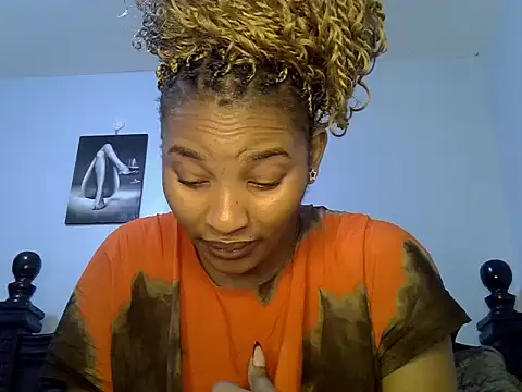 cute-alexis online show from July 14, 2026, 5:34 am