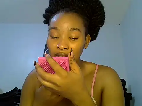cute-alexis online show from June 27, 2026, 10:32 am