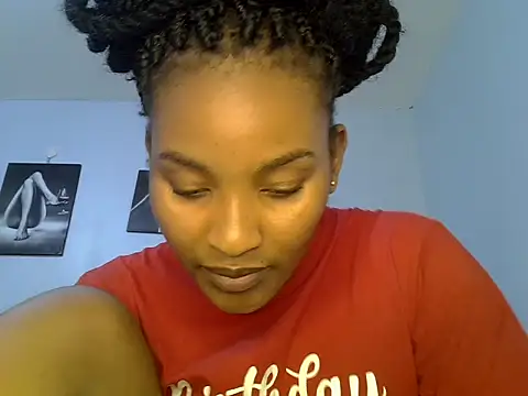cute-alexis online show from August 6, 2026, 4:35 pm