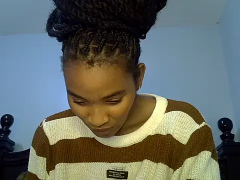 cute-alexis online show from June 19, 2026, 8:14 pm