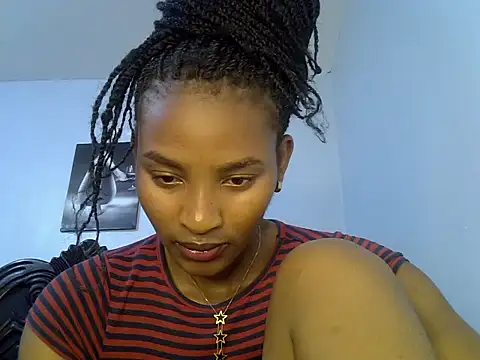 cute-alexis online show from January 13, 2026, 8:13 pm