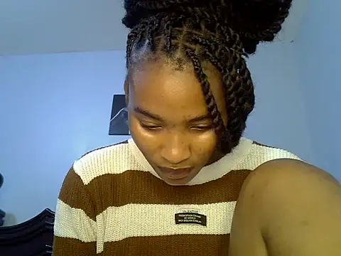 cute-alexis online show from June 11, 2026, 9:28 am