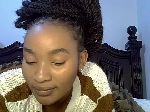 cute-alexis online show from June 17, 2026, 8:41 pm