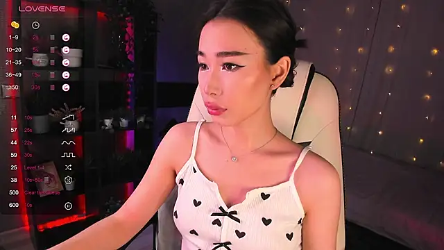 sensualily online show from November 8, 2025, 3:15 pm