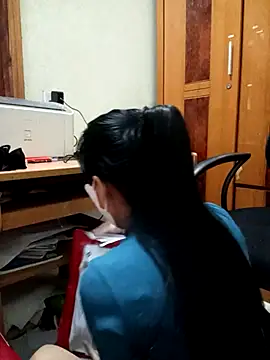 Snapshot of YunLem chatting on November 11, 2025, 2:17 am YunLem online show from November 11, 2025, 2:17 am