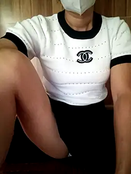 Snapshot of YunLem chatting on October 14, 2025, 7:20 am YunLem online show from October 14, 2025, 7:20 am