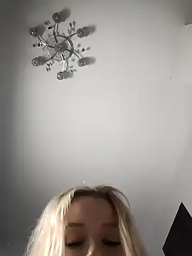 -RIVIERA- online show from September 19, 2025, 9:41 pm