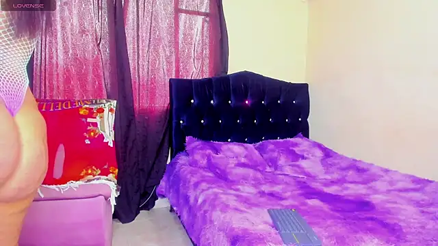 scarlet tommy online show from November 29, 2025, 3:56 pm