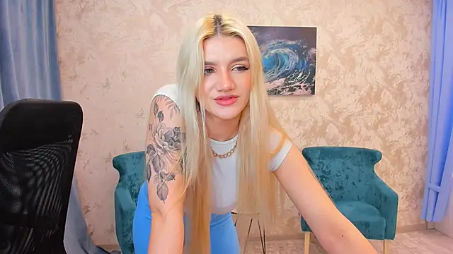 SelenaeMoore online show from March 17, 2025, 10:51 pm