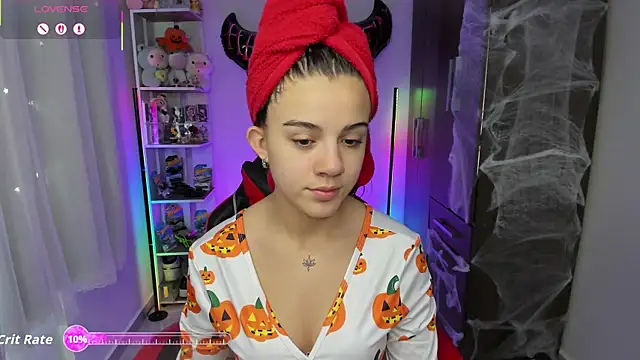 Layla castilloo online show from October 1, 2025, 2:32 pm