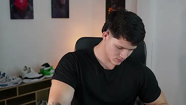 Hazzan Velez online show from October 1, 2025, 2:27 am