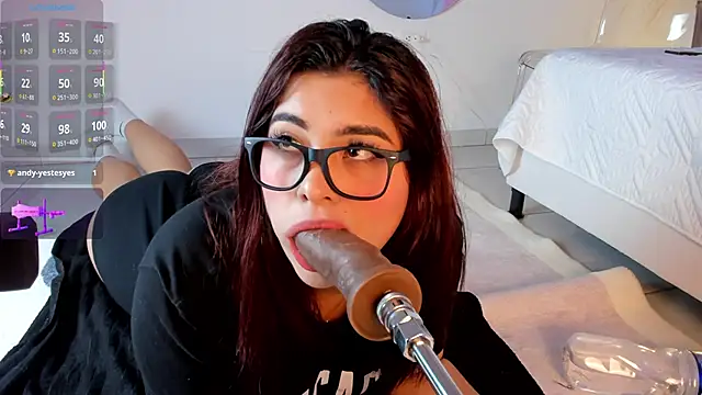 Danna adams01 online show from February 25, 2025, 4:14 am