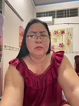 Snapshot of NDith chatting on May 9, 2026, 9:51 pm NDith online show from May 9, 2026, 9:51 pm