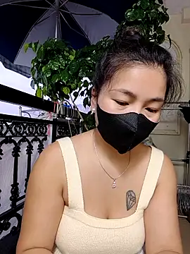 Snapshot of lyna_bl chatting on October 10, 2025, 1:45 pm lyna bl online show from October 10, 2025, 1:45 pm