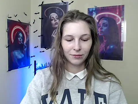 StrangerGi online show from February 11, 2026, 1:00 pm