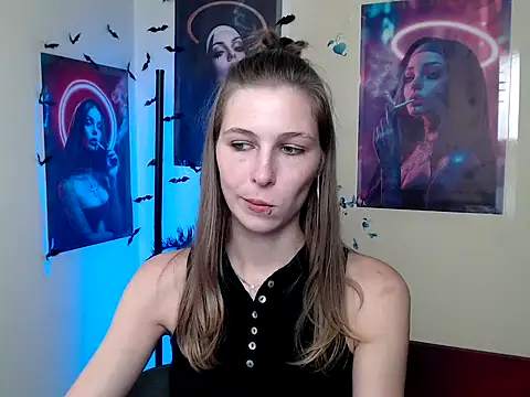 StrangerGi online show from September 19, 2025, 12:09 pm