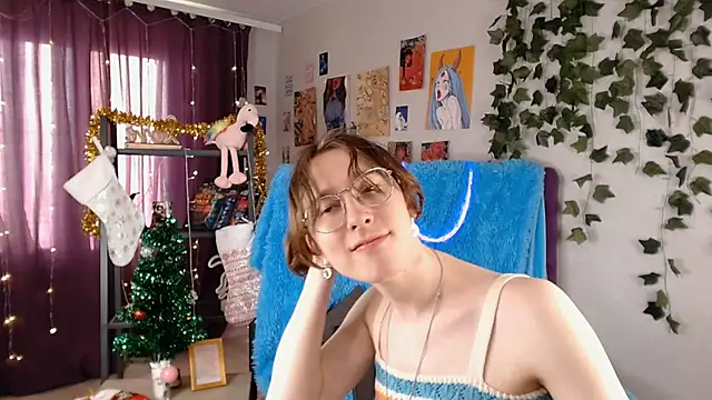 Snapshot of Hermione_Reid chatting on January 12, 2025, 10:45 am Hermione Reid online show from January 12, 2025, 10:45 am