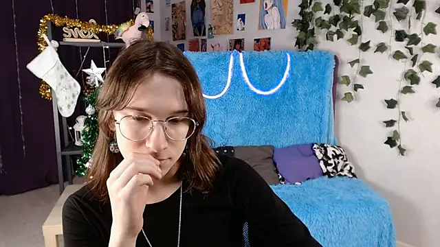 Snapshot of Hermione_Reid chatting on January 11, 2025, 4:16 am Hermione Reid online show from January 11, 2025, 4:16 am