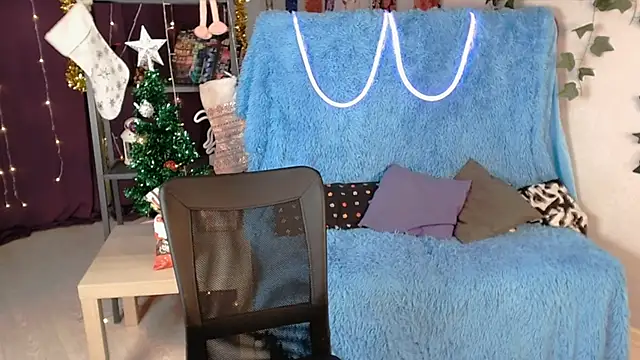 Snapshot of Hermione_Reid chatting on January 4, 2025, 8:49 am Hermione Reid online show from January 4, 2025, 8:49 am