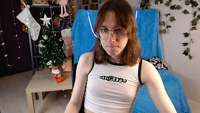 Snapshot of Hermione_Reid chatting on January 8, 2025, 4:23 am Hermione Reid online show from January 8, 2025, 4:23 am