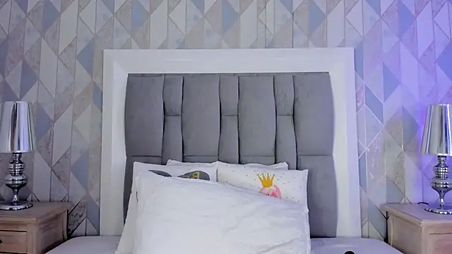 anais cooper online show from September 29, 2025, 11:38 am