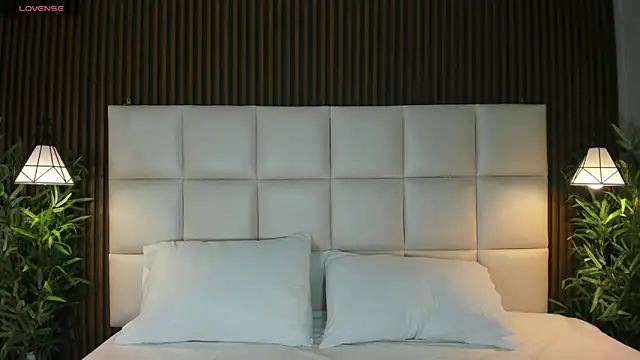 CailynBrowm online show from October 8, 2025, 4:36 am