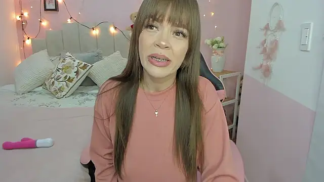 emilyharrix online show from March 3, 2026, 9:33 pm